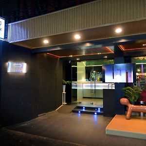 De Lux Bangkok Hotel